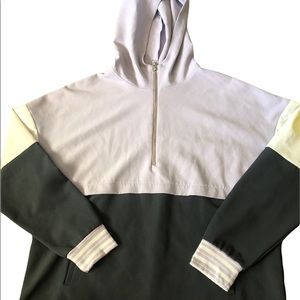 3/$12 Women’s Avia Purple Workout Hoodie In size 8/10